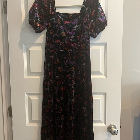 LOFT Floral Velvet Square Neck Midi Dress NWT - Picture 4 of 9